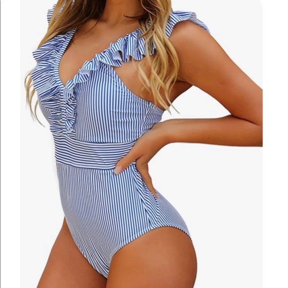 blooming jelly Other - NWT Blooming jelly swim